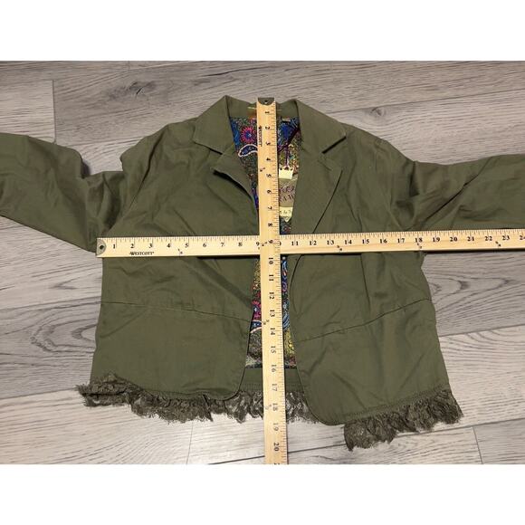 Vera Wang Princess Born To Rule Army Green Crop Blazer Jacket Size M NWT - Picture 3 of 5